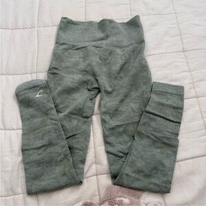 Gymshark Seamless Green Camo Leggings and camo crop top long sleeves set